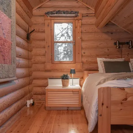 Villa Porontima | Cozy Lakeside For 12 Kuusamo