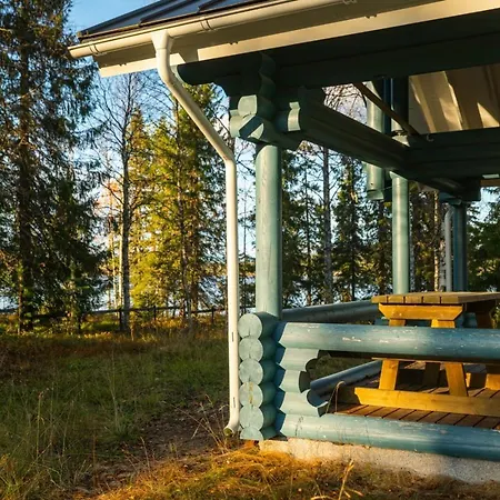 Porontima | Cozy Lakeside For 12
